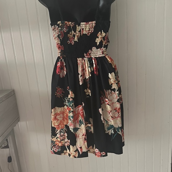Band of Gypsies Floral Babydoll Summer Mini Dress sz M - Picture 12 of 13